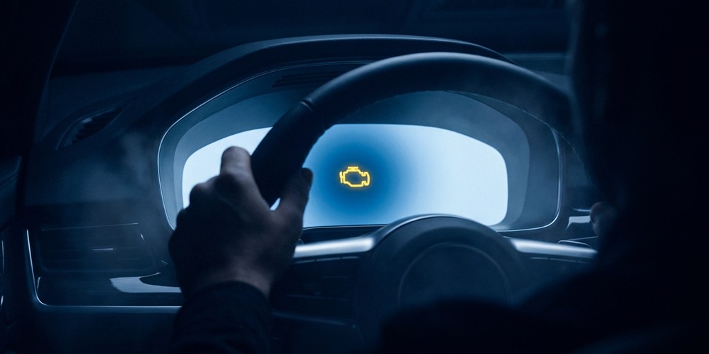 &iquest;Qu&eacute; significa la luz de Check Engine?